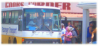 Island bus at Cook´s Corner